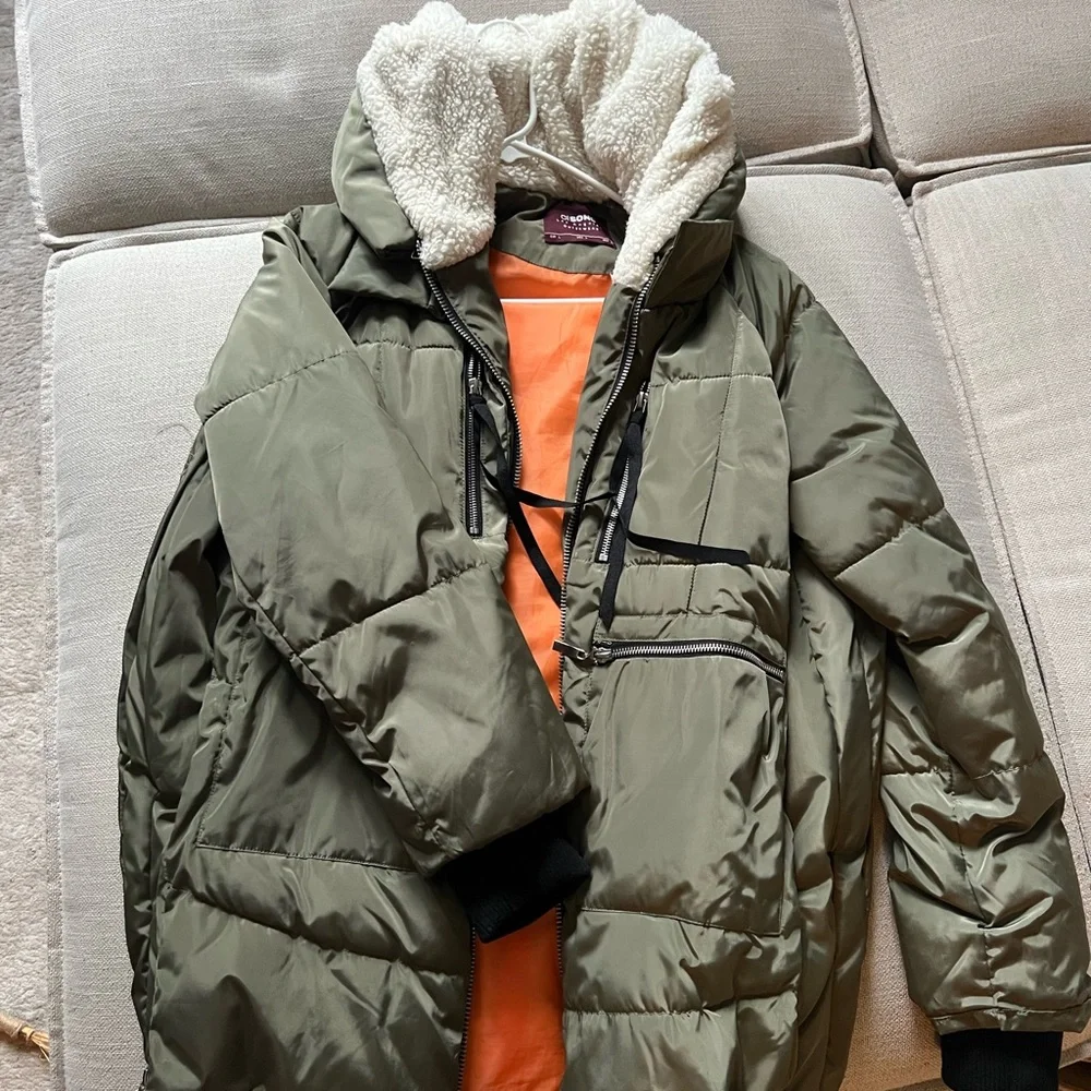 Olive Hooded Puffer Jacket - Picture 2 of 3